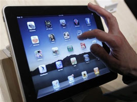 fot.AP/ W ciągu jednego miesiąca sprzedano milion iPad'ów
