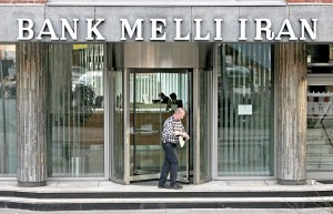 Bank Melli Iran w Hamburgu. Konta w tym banku posiadają władze Iranu fot.Bodo Marks/PAP/EPA