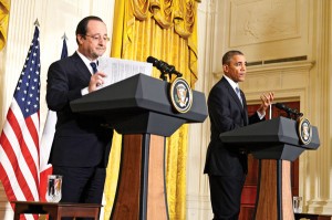 Konferencja prasowa prezydenta Francji Francois Hollande (z lewej) i Ameryki - Baracka Obamy (z prawej) fot.Shawn Thew/PAP/EPA