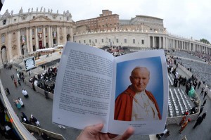 Kanonizacja Jana Pawła II w Watykanie fot.Jacek Turczyk/PAP/EPA