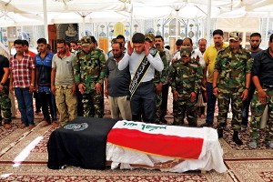 Pogrzeb ofiary walk z ISIL w Iraku fot.Khider Abbas/EPA