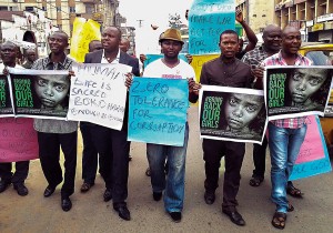 Demonstracja w Nigerii w sprawie porwanych dziewcząt  fot.STR/EPA 