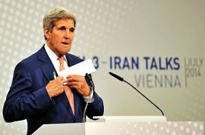 Sekretarz stanu John Kerry podczas spotkania E3+3 (USA, Francja, Niemcy, Wielka Brytania, Chiny, Rosja) na temat programu nuklearnego iranu fot.Hans Punz/EPA
