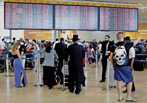 Lotnisko Ben Gurion w Tel Awiwie fot.Jim Hollander/EPA 