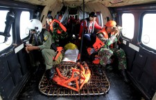 Search for crashed AirAsia plane