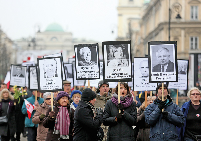 Demonstracja na Krakowskim Przedmieściu w Warszawie, 2013 rok fot.Leszek Szymański/EPA 