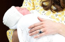 Duchess of Cambridge gives birth to a girl