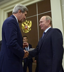 John Kerry (z lewej) i Władimir Putin fot.Alexey Nikolsky/RIA Novosti/Kremlin Pool/EPA