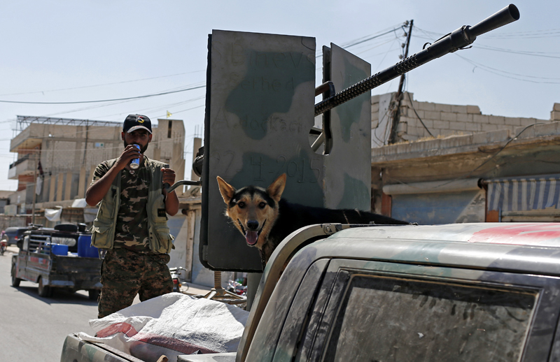 Kurdowie w al-Raqqa w Syrii fot.Sedat Suna/EPA