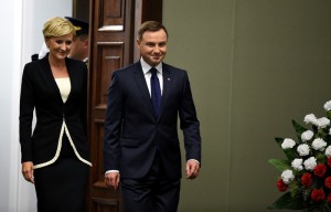 Andrzej Duda z żoną Agatą Kornhauser-Duda fot.Radek Pietruszka/EPA