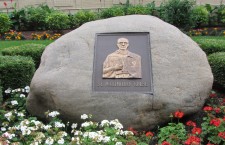 8. Pomnik św. Maksymiliana Kolbe