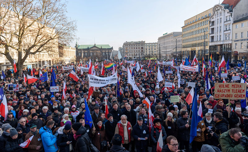 Demonstracja w obronie "wolnych mediów" w Poznaniu fot. Jakub Kaczmarczyk