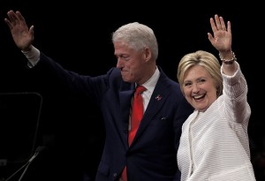 Hillary i Bill Clinton fot.Peter Foley/EPA