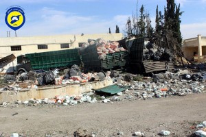 Zbombardowany konwój w Aleppo fot.Syria Civil Defense/Handout/EPA