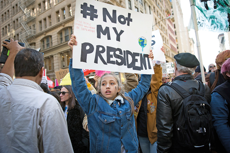 Protest przeciwko wyborowi Donalda Trumpa na prezydenta Stanów Zjednoczonych, 5 Aleja, Nowy Jork fot.Kevin Hagen/EPA