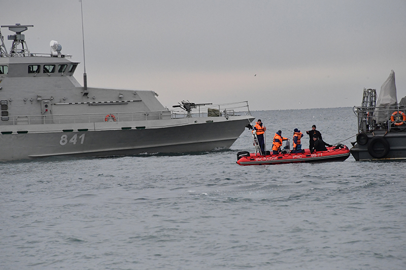 Akcja ratunkowa na Morzu Czarnym fot.Vladimir Velengurin/Russian Emergency Ministry/Handout/EPA