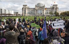 March against hate and racism in the German Bundestag