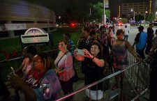Fans gather to pay their respects to late soul singer Aretha Franklin, Detroit, USA - 29 Aug 2018